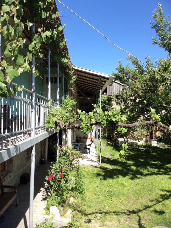 מסטיה Guest House Chuta In Lagami מראה חיצוני תמונה
